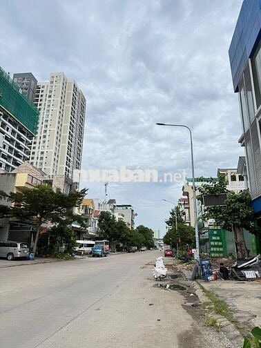 Xuất hiện 1 lô Vincom550 110m2 chỉ 5tyxxx - Vị trí cực đẹp - Sổ Sẵn 👇.
