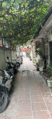 Bán nhà tập thể tầng 1 trong Đại học Thuỷ lợi