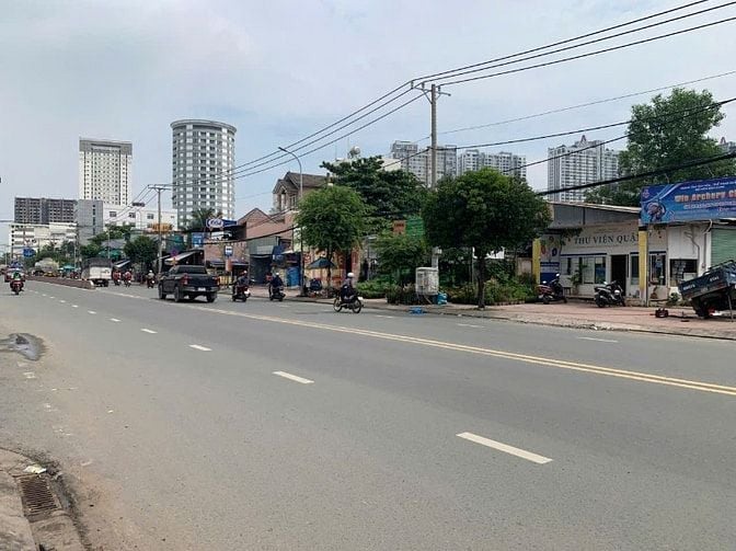 BÁN CĂN NHÀ MẶT TIỀN HUỲNH TẤN PHÁT QUẬN 7