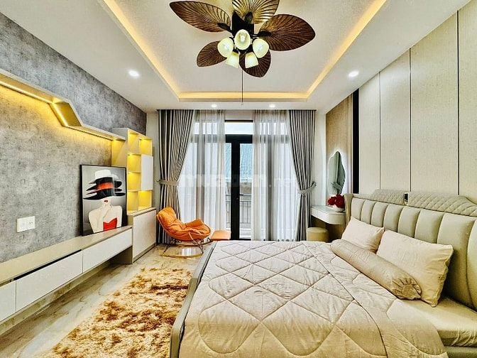 KHU VIP!!! ⭐️Nhà 5 Lầu tuyệt đẹp THANG MÁY Cao cấp hẻm 7m Phan HuyÍch 