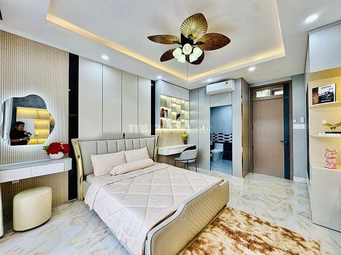 KHU VIP!!! ⭐️Nhà 5 Lầu tuyệt đẹp THANG MÁY Cao cấp hẻm 7m Phan HuyÍch 