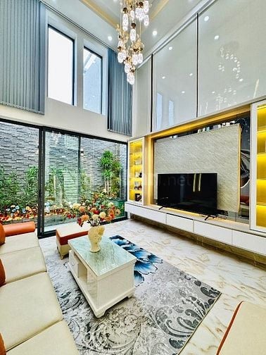 KHU VIP!!! ⭐️Nhà 5 Lầu tuyệt đẹp THANG MÁY Cao cấp hẻm 7m Phan HuyÍch 