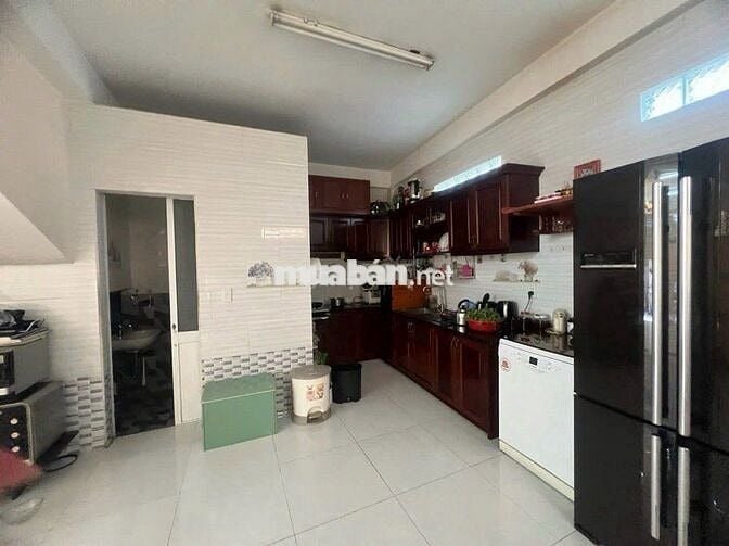 XE HƠI ĐỖ CỬA - DT SỬ DỤNG 70m2 ❌ 3 TẦNG - NGUYỄN XÍ, BT - 👉CHỈ 9.xTỶ