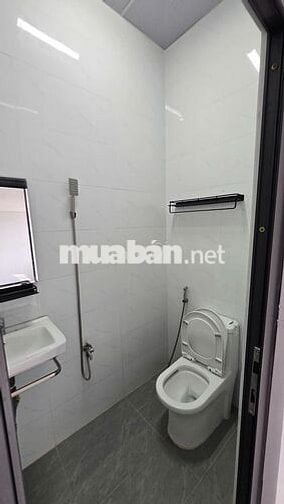 Phòng mới Hoàng Diệu 2 ngã tư TĐ liền kề SPKT, cách Metro 1.7km