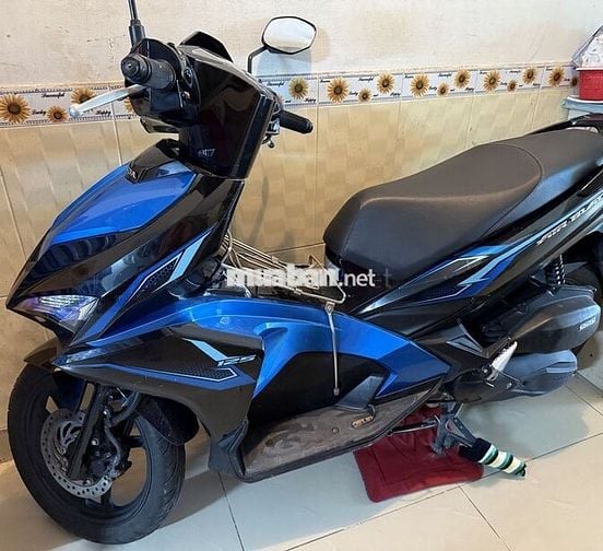 Honda air blade màu xanh đen 2017