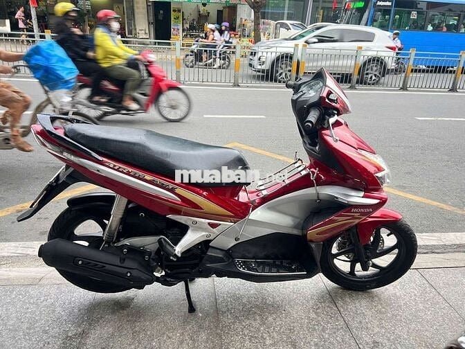 Honda air blade FI 2010 mới 90% Bstp chính chủ
