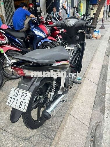 Honda wave RSX Fi 2017 mới 90% bstp chính chủ