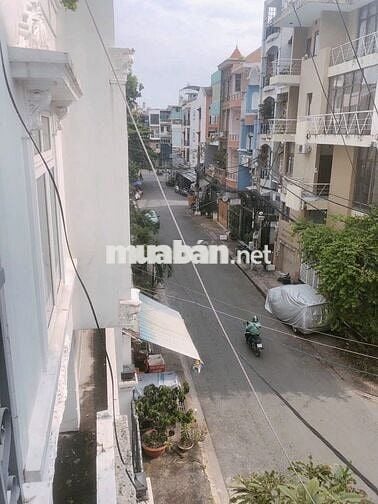 Cho thuê nhà nguyên căn 4 tầng đường 3/2, Khu Vip Q.10, nhà như hình