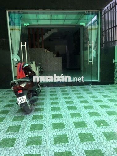 Cho thuê nhà 1 Trệt 2 Lầu 105M trong Trung tâm hành chính Dĩ An