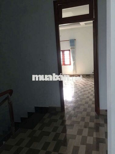 Cho thuê nhà 1 Trệt 2 Lầu 105M trong Trung tâm hành chính Dĩ An