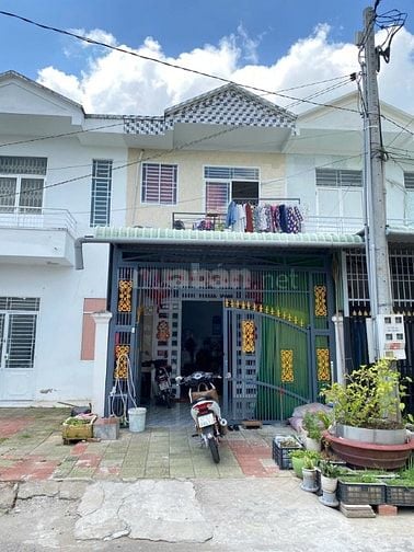Bán nhanh căn nhà chính chủ ở Trung Lập Hạ giá 750tr 