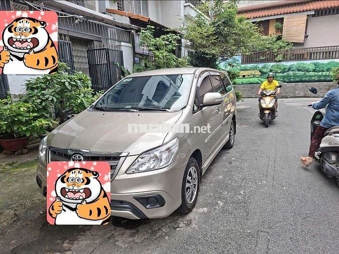 Anh mình bán Inova2015 số sàn, ~100kkm,xe gia đình