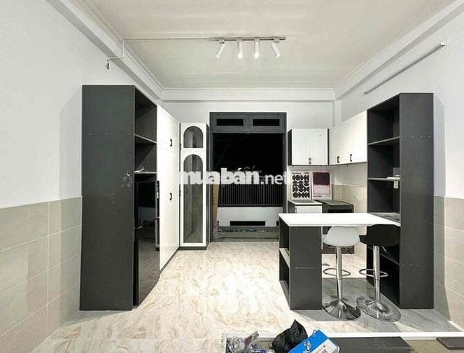 TOÀ NHÀ MỚI XÂY - CHÍNH CHỦ KHÔNG QUA MÔI GIỚI - BANCONG FULL NỘI THÂT