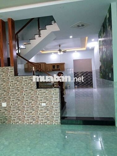 Cho thuê nhà 1 Trệt 2 Lầu 105M trong Trung tâm hành chính Dĩ An