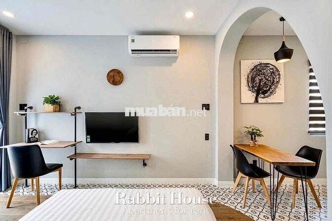 Cho Thuê Căn Hộ Ban Công Full Nội Thất Ngay Cách Mạng Tháng Tám Quận 3