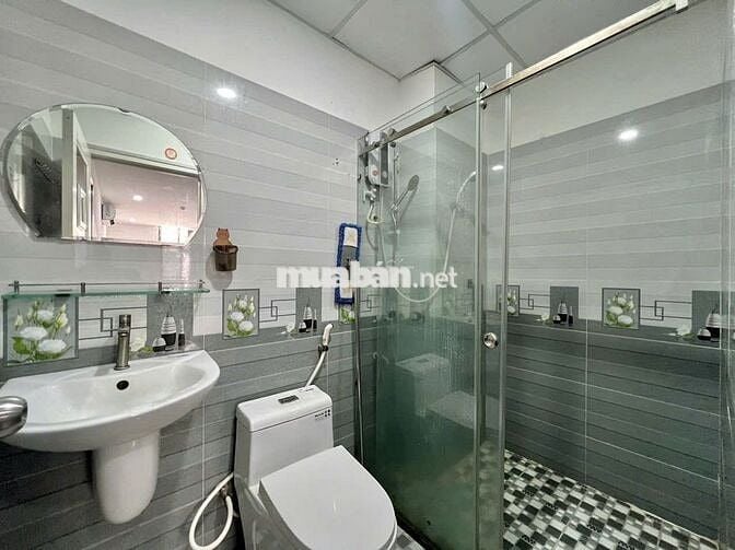 KHAI TRƯƠNG PHÒNG FULL NỘI THẤT BAN CÔNG LỚN Ở BÌNH THẠNH GIÁP Q3,Q1