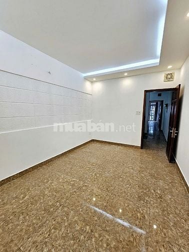 Chính chủ cho thuê phòng lầu 2 - Mặt tiền Lê Văn Sỹ Phú Nhuận HCM