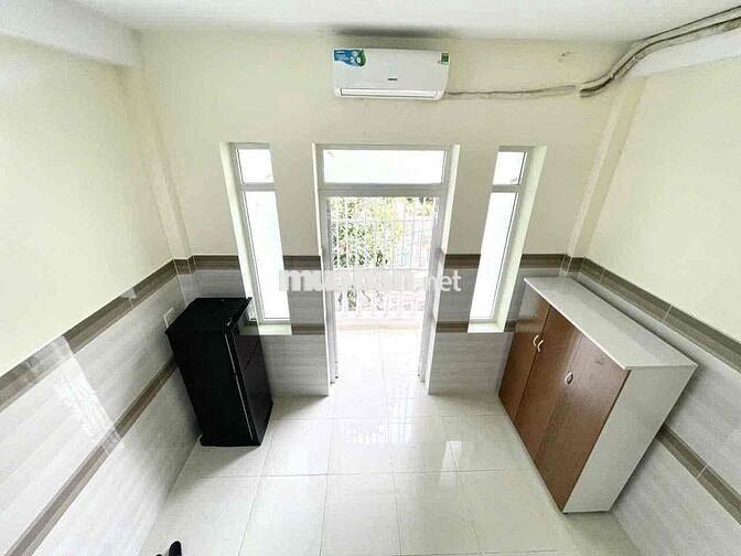 P gác cao Full nthat cửa sổ ban công 3tr8-4tr4