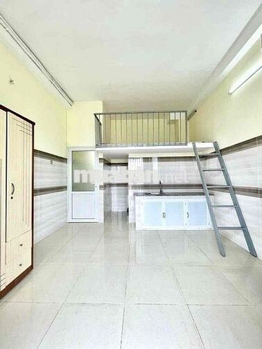 P gác cao Full nthat cửa sổ ban công 3tr8-4tr4