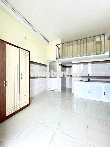 P gác cao Full nthat cửa sổ ban công 3tr8-4tr4