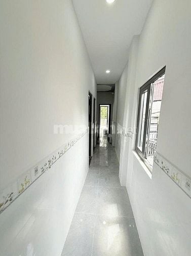 Nhà đẹp hẻm xe hơi 1 trục Âu Cơ, Tân Phú, 60m2, 4PN, cực ngon, chỉ 4 t