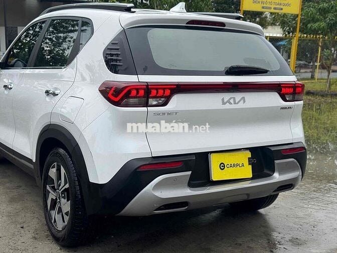Kia Sonet 2024 1.5 Premium	 - 31000 km