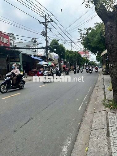 RỘNG RẼ-THUÊ CAO-BÁN NHÀ 4,2×25-4 TẦNG- MẶT TIỀN NGUYỄN VĂN QUÁ Q.12