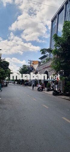 Bán nhà mặt tiền đường D5, phường 25, quận Bình Thạnh, 5 tầng, 23,5 tỷ