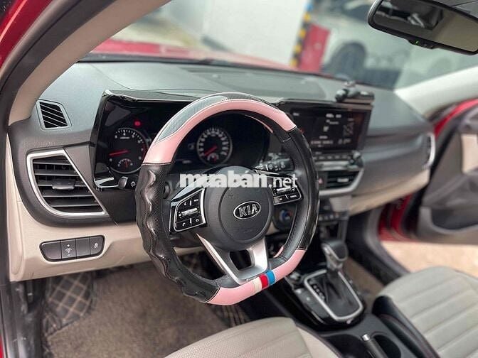 Kia Seltos 2021 Premium 1.4 AT - 50000 km