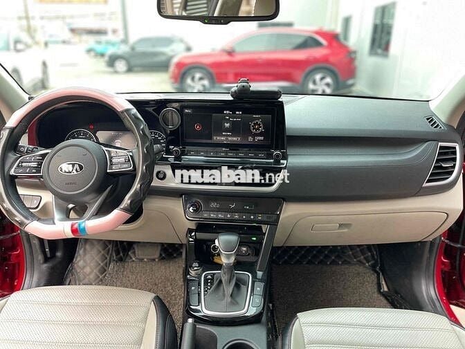 Kia Seltos 2021 Premium 1.4 AT - 50000 km