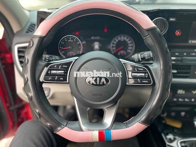 Kia Seltos 2021 Premium 1.4 AT - 50000 km