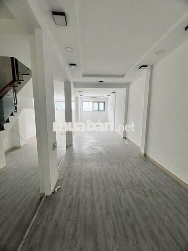 CHO THUÊ NHÀ MẶT TIỀN NGANG 6M - PHAN ĐĂNG LƯU - CẦU THANG CUỐI NHÀ.