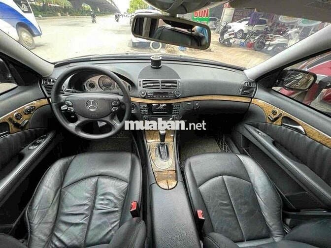 Mercedes Benz E Class 2004 E200 - 400000 km
