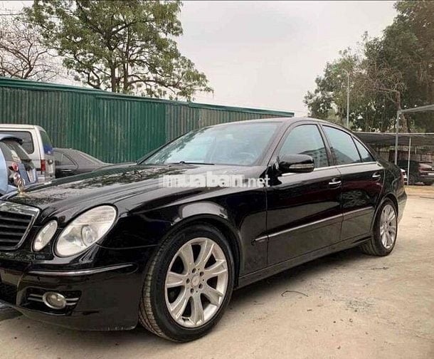 Mercedes Benz E Class 2004 E200 - 400000 km