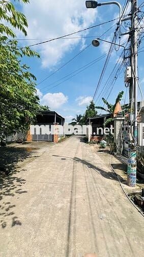 Cần bán lô đất 172,2m2 ngay chợ Chánh Lưu, sát ĐT 741
