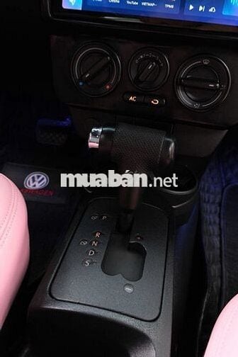 Volkswagen New Beetle 2009 1.6 AT - 60,000 Miles.