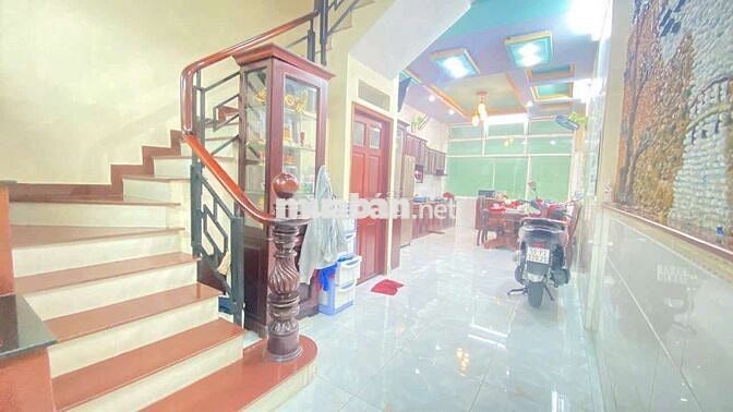 CHO THUÊ NHÀ MTKD ĐƯỜNG NGUYỄN HỮU TIẾN