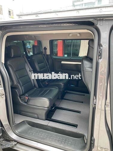 Peugeot Traveller 2019 Luxury - 83000 km
