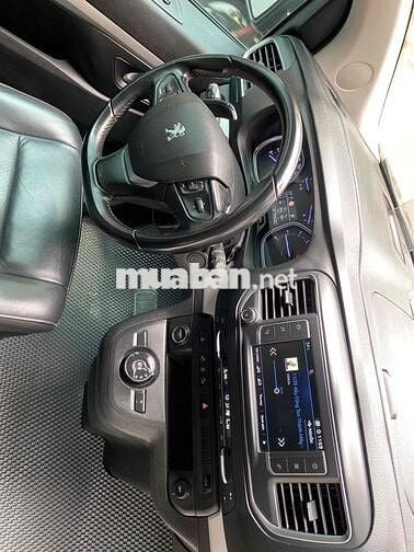 Peugeot Traveller 2019 Luxury - 83000 km