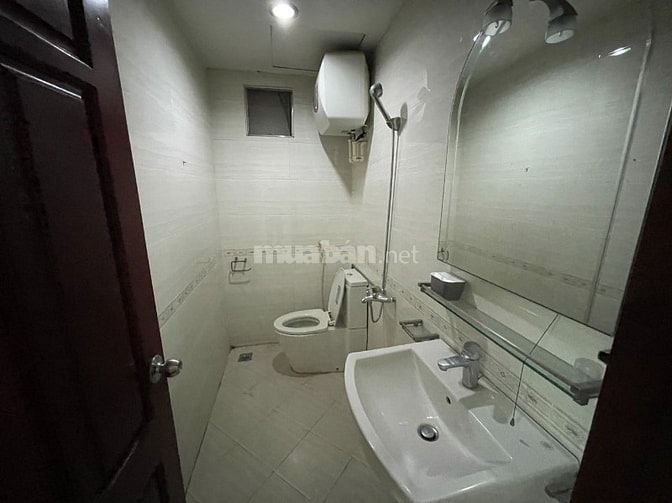 Nhà riêng ngõ phố kim ngưu lạc trung dt55m2x5t giá 20tr 