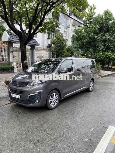 Peugeot Traveller 2019 Luxury - 83000 km