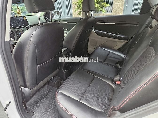 Kia Sonet model 2024 1.5 số tự động trắng đẹp