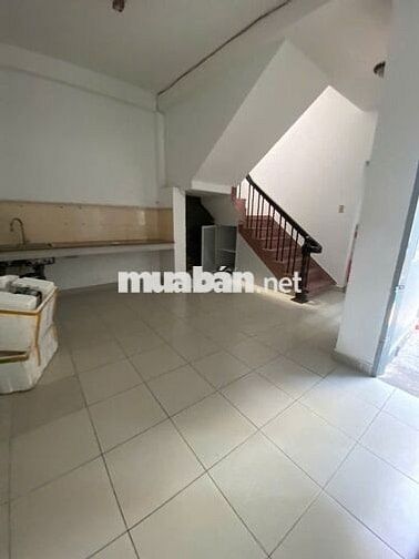 Giá 9tr9 , Trệt 2 Lầu , 2PN , 3WC, Hoàng Hoa Thám Bình Thạnh