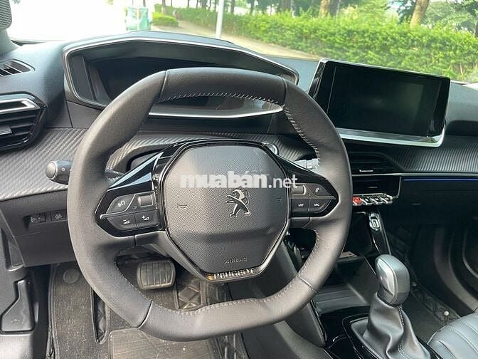 Peugeot 2008 2022 GT Line 1.2 AT - 50000 km
