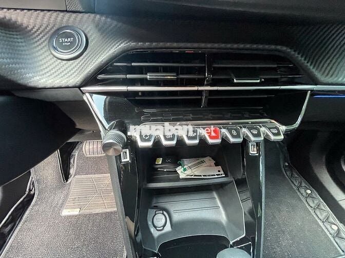 Peugeot 2008 2022 GT Line 1.2 AT - 50000 km