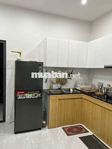 Nhà 1 trệt 3 6pn ,4wc lầu đường vườn lài an phú đông