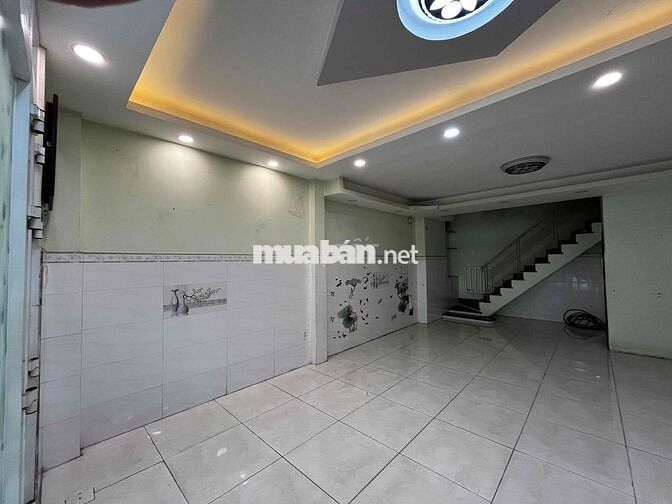 Cho thuê mặt bằng kinh doanh Tân Phú giá rẻ diện tích lớn