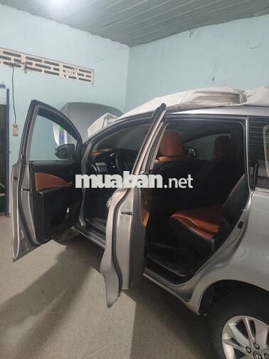 Toyota Innova 2017 2.0E - 160000 km