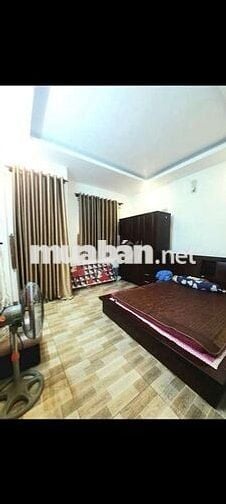 Cho thuê nhà 24 đường số 17A dt 5x21 4 lầu 9pn