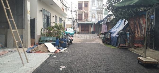 Nhà 5 Tấng.DTS:300m2.Giá hơn 8 tỷ.Đường Nguyễn Ánh Thủ,TPHCM 
